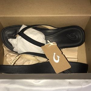 Olukai Black Wedge Flip Flops Size 11